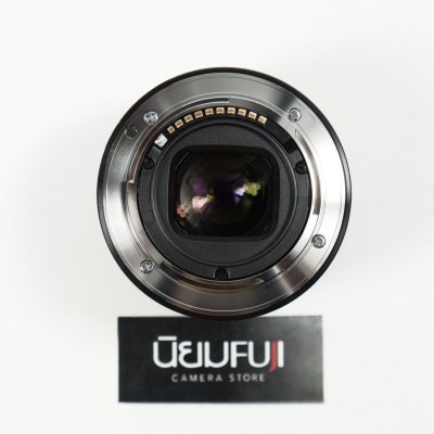 E50mm F1.8 OSS