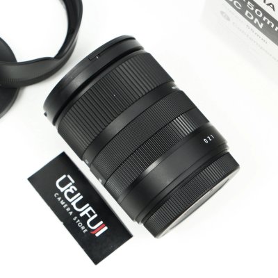 Sigma 18-50mm F2.8 DC DN