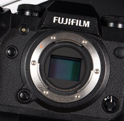 FUJIFILM X-H1