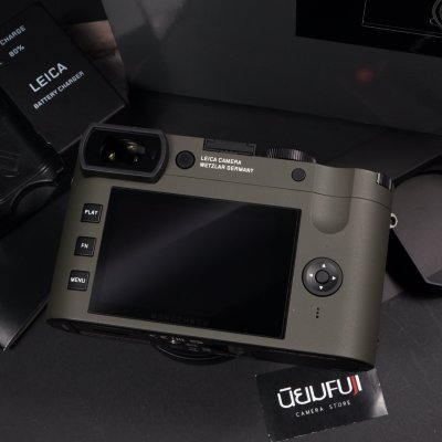 Leica Q2 Monochrom Reporter