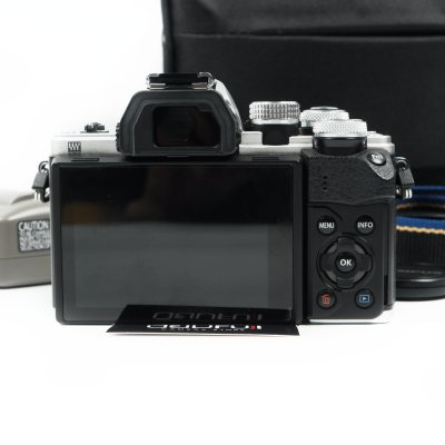 Olympus EM10 II