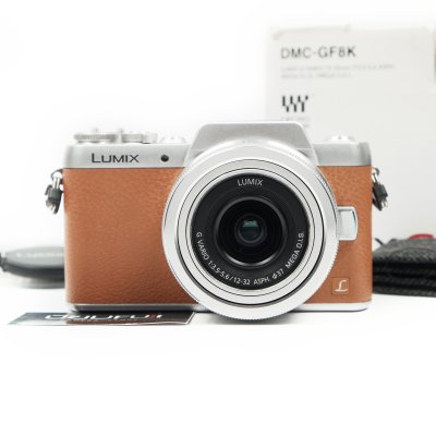 Lumix GF8