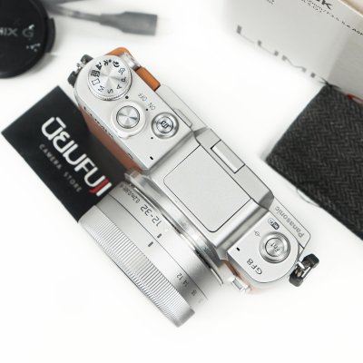 Lumix GF8