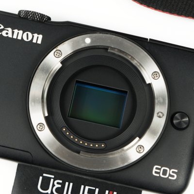 Canon EOS M10