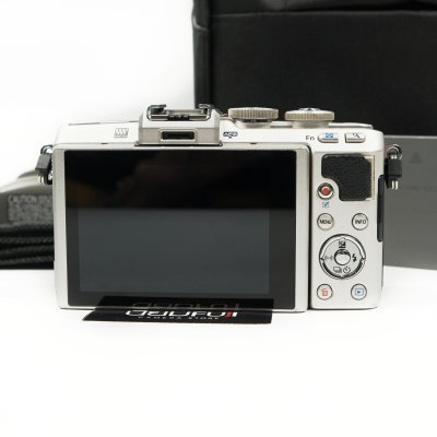 Olympus EPL7