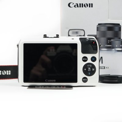 Canon Eos M