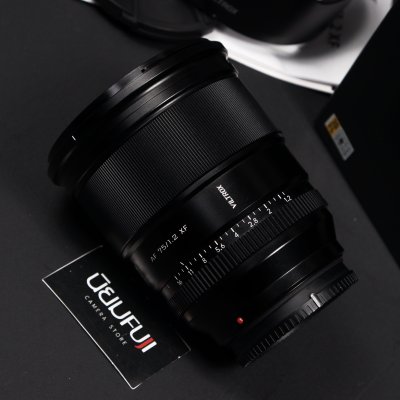 VILTROX 75mm F1.2 Pro