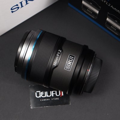 SIRUI 56mm F1.2