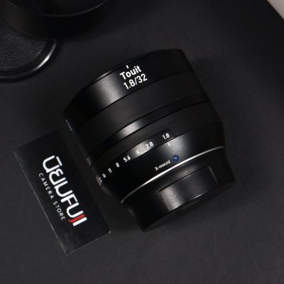 Zeiss 32mm F1.8