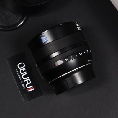 Zeiss 32mm F1.8