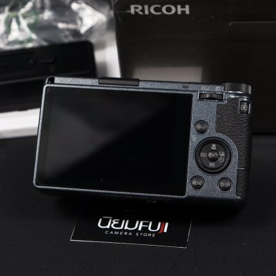 RICOH GRIIIx Urban Edition