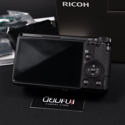 Ricoh GRIIIx HDF