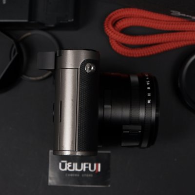 LEICA Q