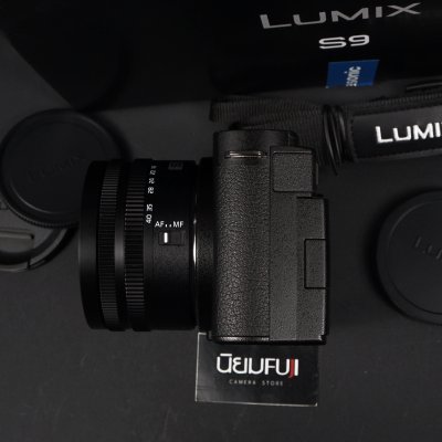 Lumix S9