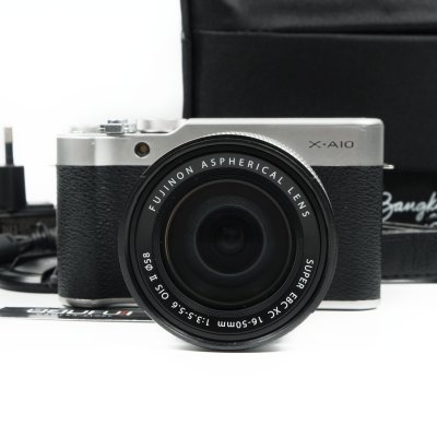 Fujifilm XA10