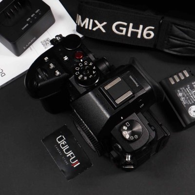 Lumix GH6