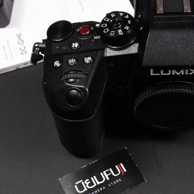 Lumix GH6