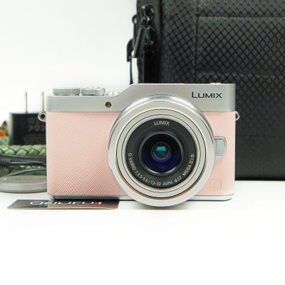 Lumix GF9