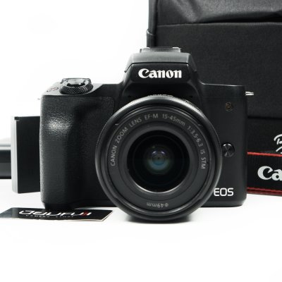 Canon EOS M50