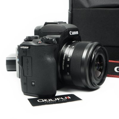 Canon EOS M50