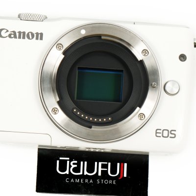 Canon EOS M10