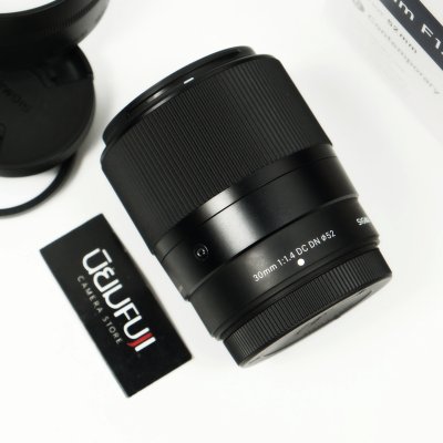 Sigma 30mm F1.4 DC DN
