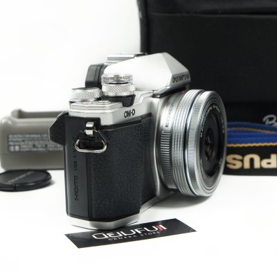 Olympus EM10II