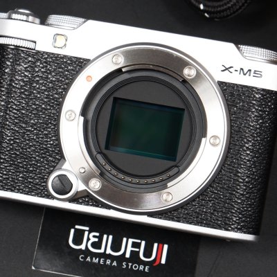 Fujifilm XM5