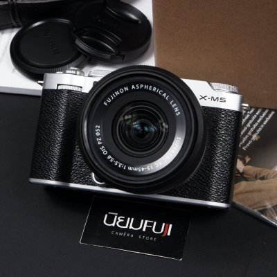 Fujifilm XM5