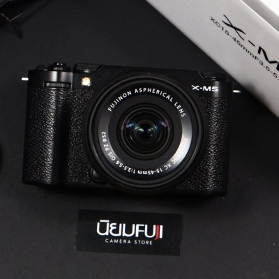 Fujiiflm XM5
