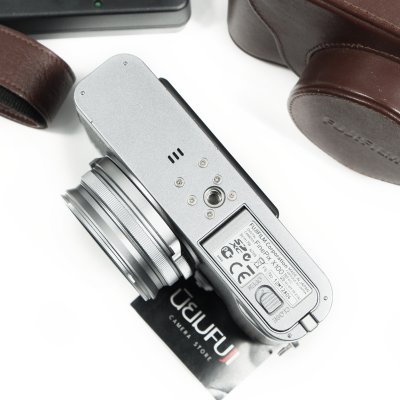 Fujifilm X100
