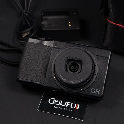 Ricoh GRIII
