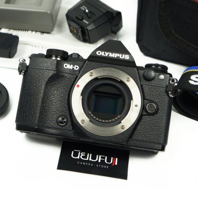 Olympus EM5 II