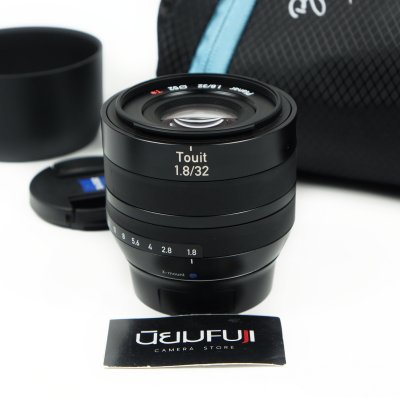 Zeiss 32mm F1.8