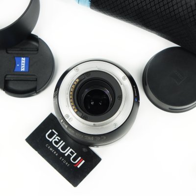 Zeiss 32mm F1.8