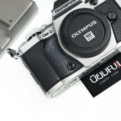 Olympus EM5 II