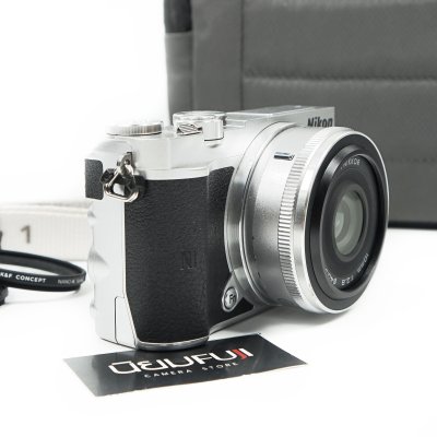 Nikon1 J5