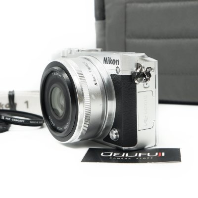 Nikon1 J5