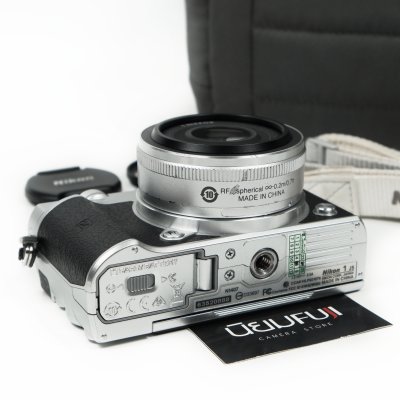 Nikon1 J5