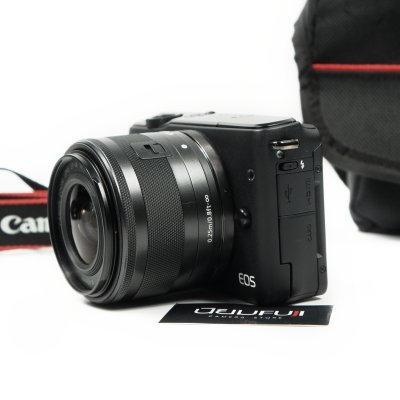 Canon EOS M10