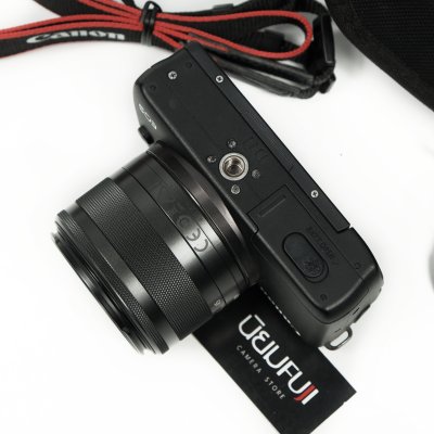 Canon EOS M10