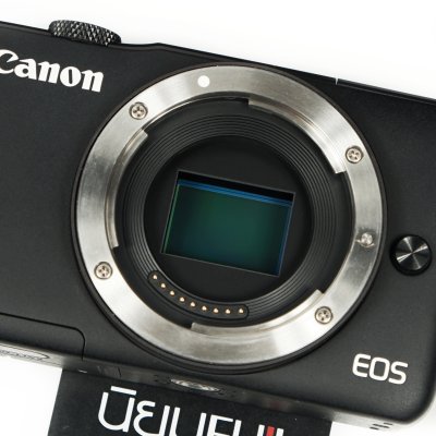 Canon EOS M10