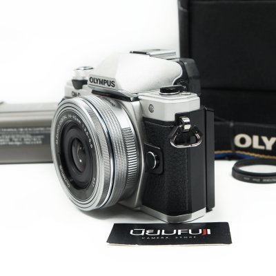 Olympus EM10II