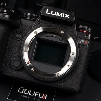 Lumix S5II