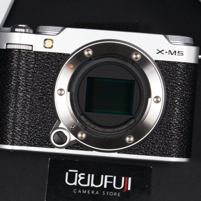 Fujifilm XM5