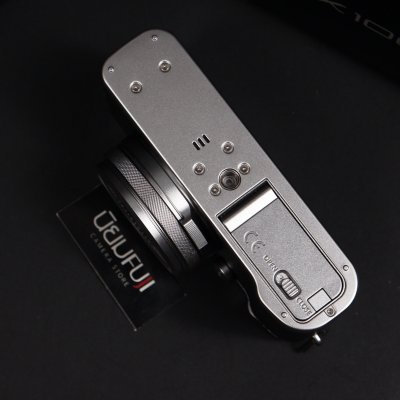 Fujifilm X100F