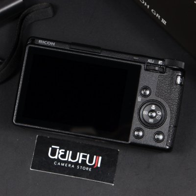 Ricoh GR III