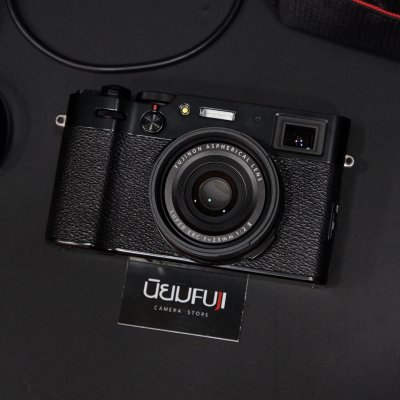 Fujifilm X100V