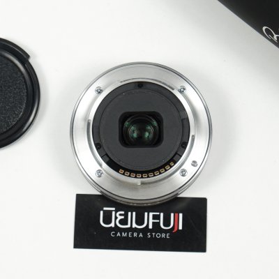 E16mm F2.8