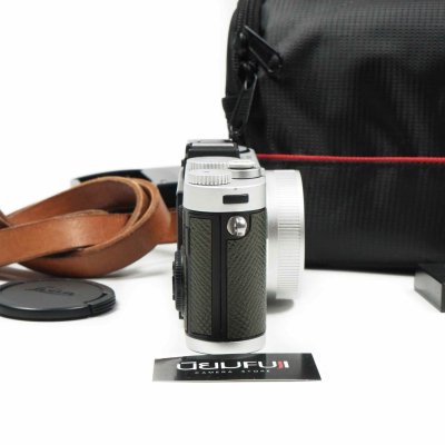 Leica X2
